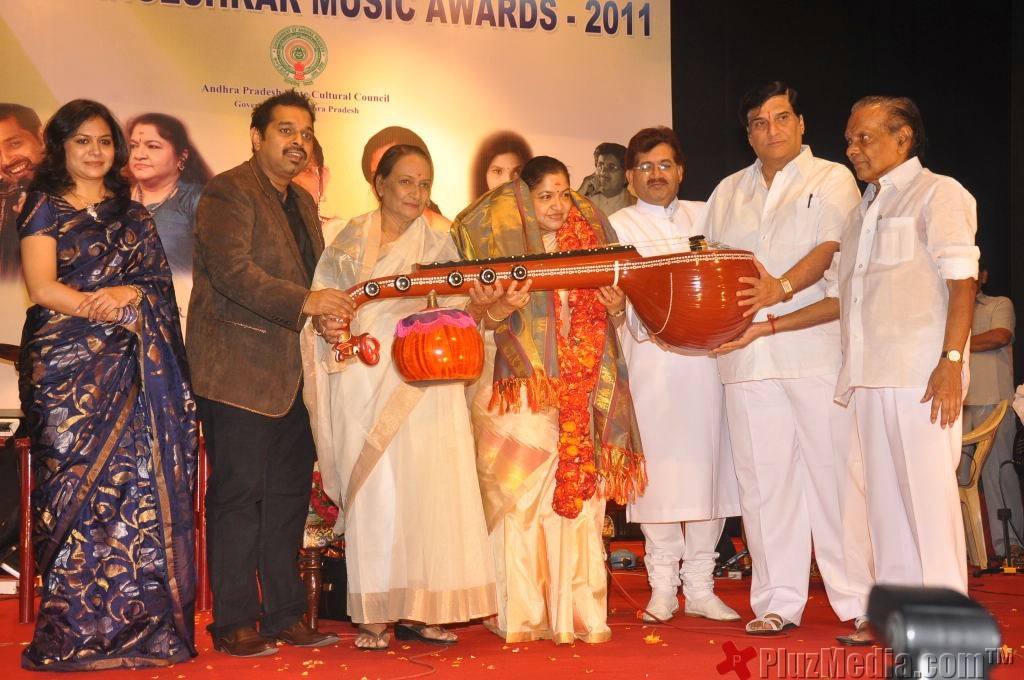 2nd lata Mangeshkar Music Awards 2011 stills | Picture 91745